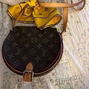 Excellent LV vintage Tambourine.